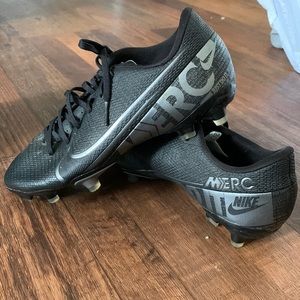 Nike Mercurial soccer cleats size 3Y